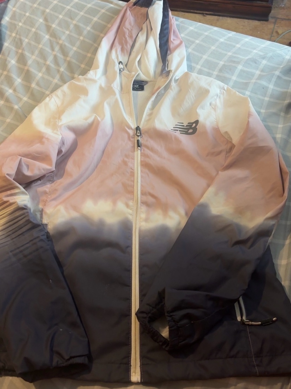 New Balance lady’s Ombre Pink to Gray Hooded Rain Jacket